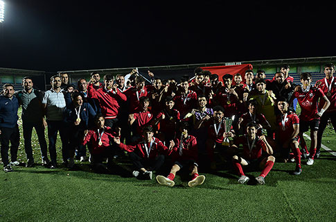 «Qəbələ» U-17 kubokunu qazandı - Fotoreportaj