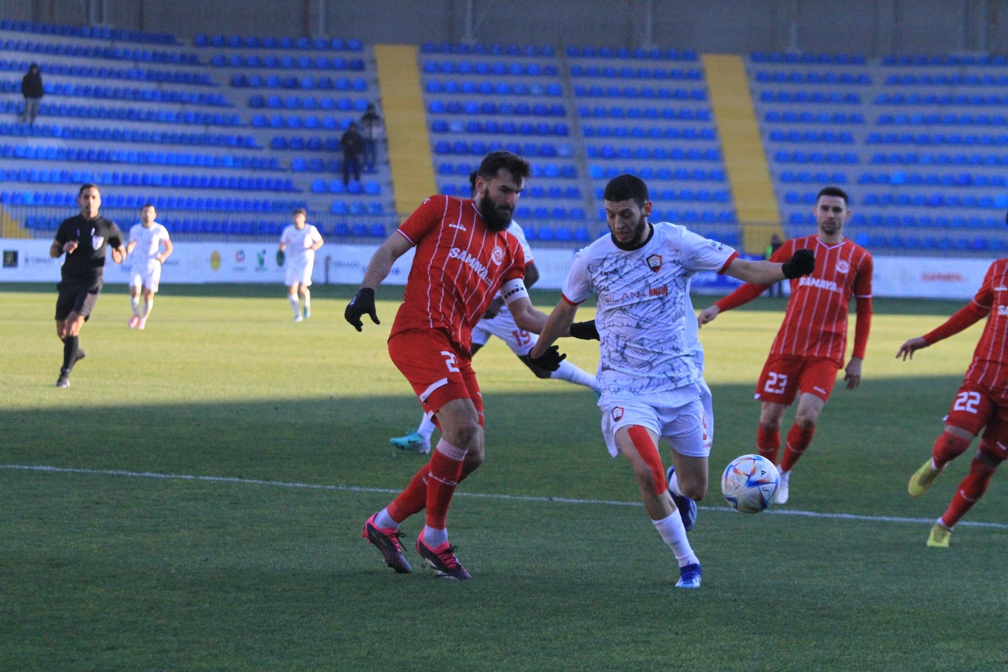 “Dalğa Arena”da qollu heç-heçə