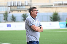 “Futbolçuların yanaşmasından razıyam”
