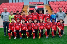 U-19 qələbə qazandı, iki komandamız yarımfinalda