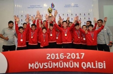 U-15 və U-19 mükafatlandırıldı