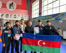 Güləşçilərimizdən iki qızıl medal