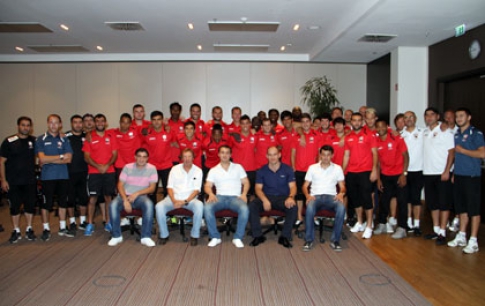 Tale Heydarov meets Gabala squad