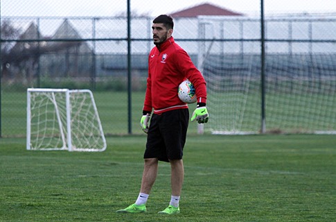 We still are keeping up training harder with our all efforts, Nazirov says