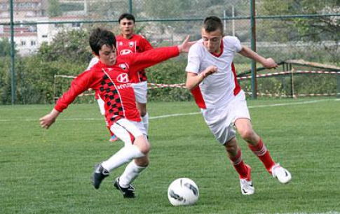 U13 arriving league final to face Neftchi