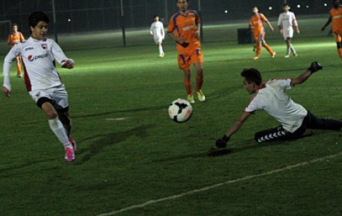 U15 beating Laraspor 6-0