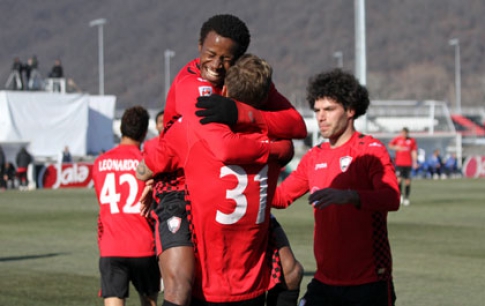 Gabala ended 2013 beating Baku 2-0