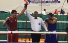 Boxer Mahammadali striking bronze from Russia