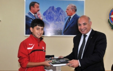 U11 Tabriz Isazadeh awarded - Photogallery