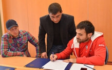 Boxer Fariz Mammadov signing for revenge